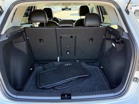 Certified 2025 Volkswagen Taos SE image 26