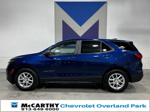 Used 2022 Chevrolet Equinox LS w/ LS Convenience Package image 10