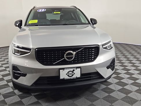 Certified 2023 Volvo XC40 B5 Plus w/ Driver Assist Package image 3