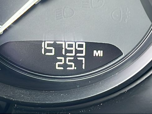 Certified 2024 Porsche Macan S AWD/4WD image 30