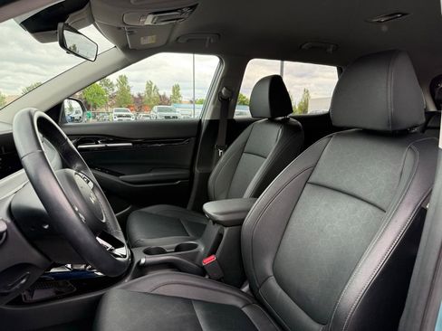 Used 2025 Kia Seltos EX FWD image 9