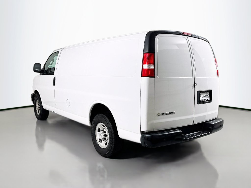 Used 2020 Chevrolet Express 2500 RWD image 8