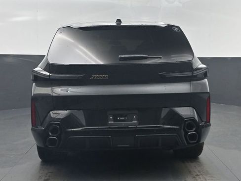 Used 2025 BMW XM image 27