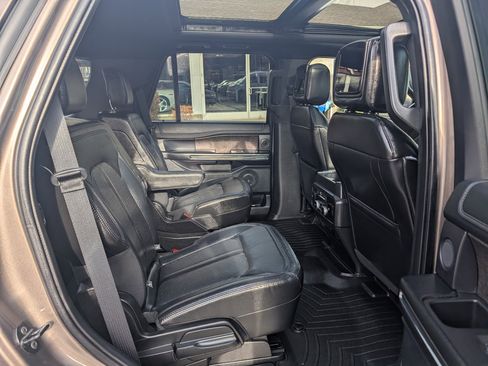 Used 2019 Ford Expedition Limited w/ Equipment Group 302A image 24