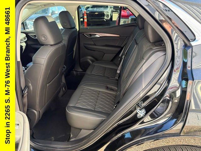 Used 2023 Buick Envision Avenir AWD/4WD image 17