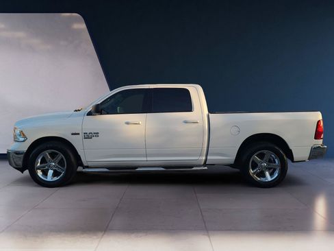 Used 2019 RAM 1500 Classic SLT RWD image 2