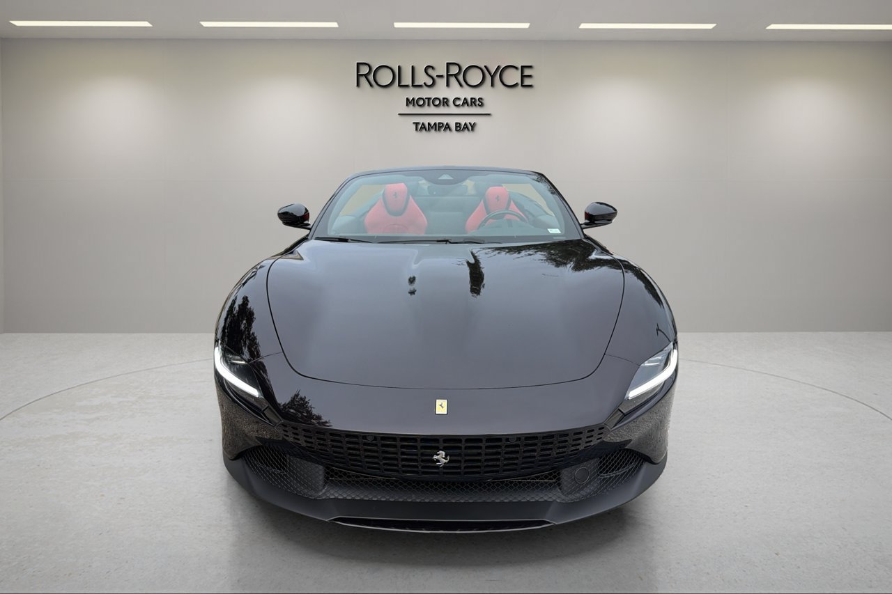 Used 2025 Ferrari Roma Spider RWD image 8
