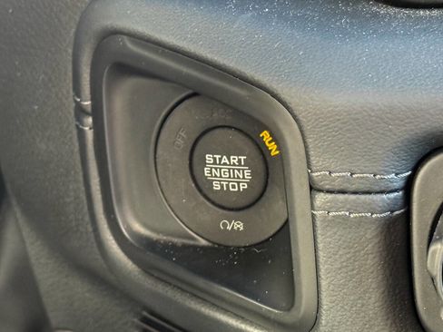 Used 2024 Jeep Wrangler Unlimited Sahara w/ Technology Group image 29