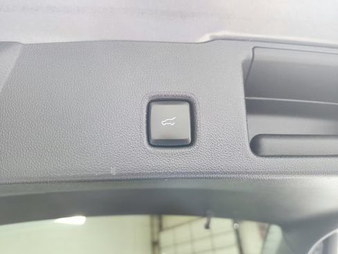 Used 2024 Ford Escape ST-Line w/ Tech Pack #1 FWD image 41