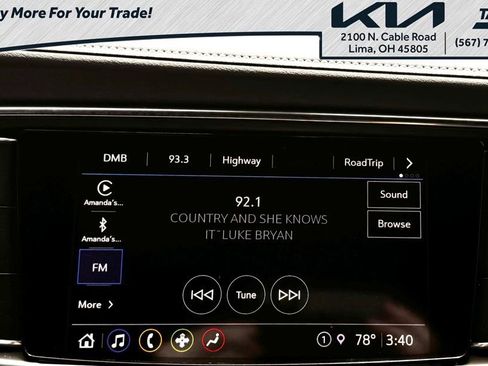 Used 2023 Buick Enclave Essence w/ Sport Touring Edition FWD image 5