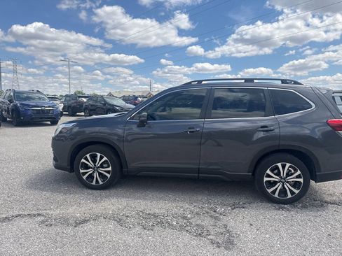 Certified 2023 Subaru Forester Limited AWD/4WD image 14