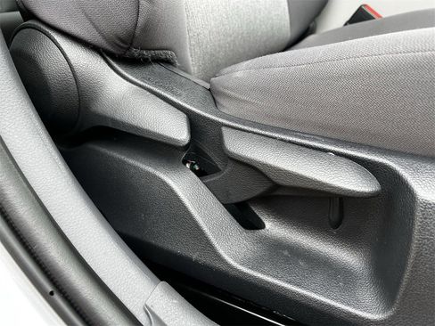 Used 2024 Toyota Camry LE image 25