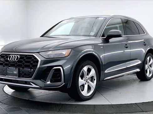 Certified 2023 Audi Q5 2.0T Premium Plus w/ Premium Plus Package image 2