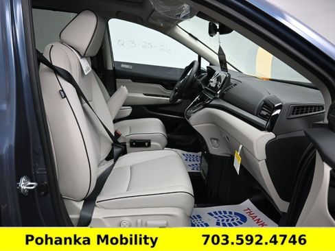 Used 2026 Honda Odyssey EX-L image 19