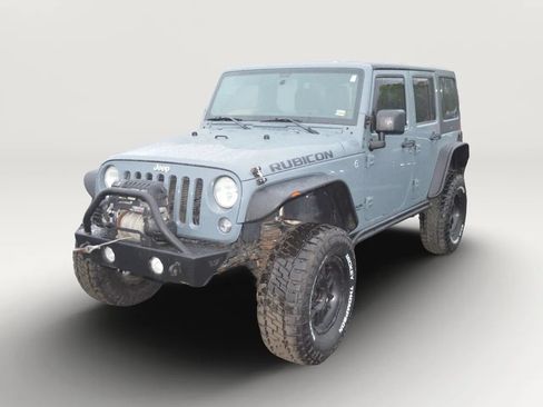 Used 2014 Jeep Wrangler Unlimited Rubicon w/ Dual Top Group AWD/4WD image 2