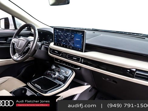 Used 2023 Lincoln Nautilus Reserve w/ Equipment Group 201A image 17