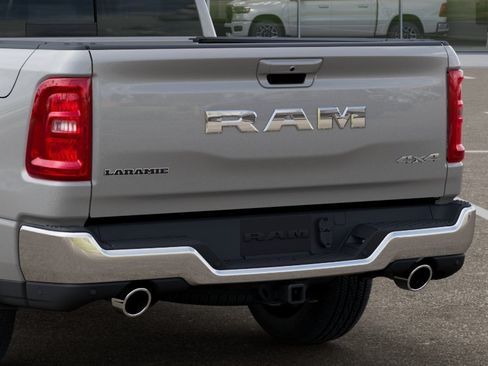 New 2026 RAM 1500 Laramie AWD/4WD image 13