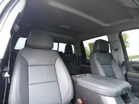 Used 2025 Chevrolet Silverado 2500 LTZ w/ LTZ Plus Package AWD/4WD image 12