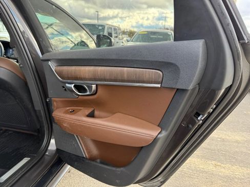 Used 2024 Volvo V90 B6 Cross Country Plus w/ Protection Package Premier image 26