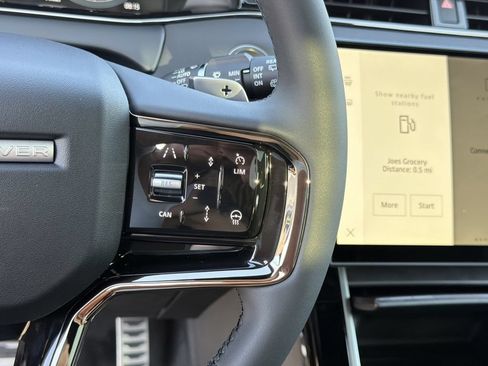 New 2026 Land Rover Range Rover Evoque Hoxton AWD/4WD image 24