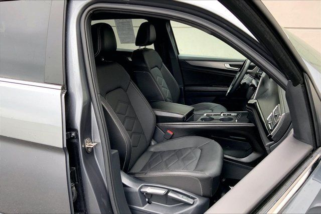 Used 2024 Volkswagen Atlas Cross Sport SE AWD/4WD image 6