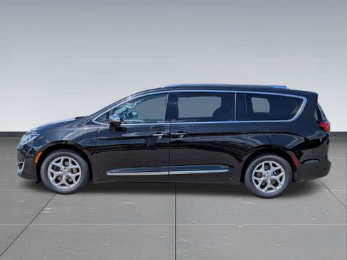 Certified 2020 Chrysler Pacifica Limited w/ Advanced Safetytec Group FWD image 2