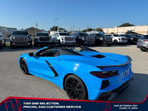 Used 2025 Chevrolet Corvette Stingray Convertible w/ 1LT RWD image 12