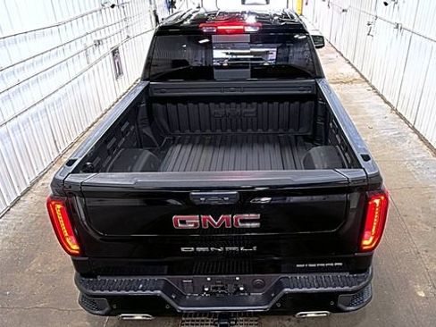 Used 2025 GMC Sierra 1500 Denali w/ Denali Reserve Package AWD/4WD image 5