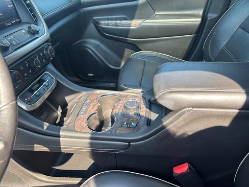 Used 2020 GMC Acadia Denali AWD/4WD image 19