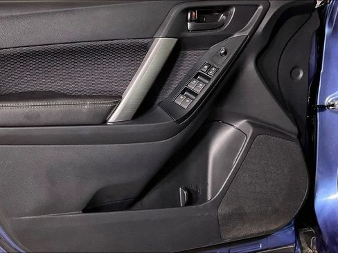 Used 2018 Subaru Forester 2.5i Premium AWD/4WD image 21