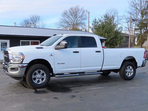 Used 2024 RAM 2500 Big Horn AWD/4WD image 2