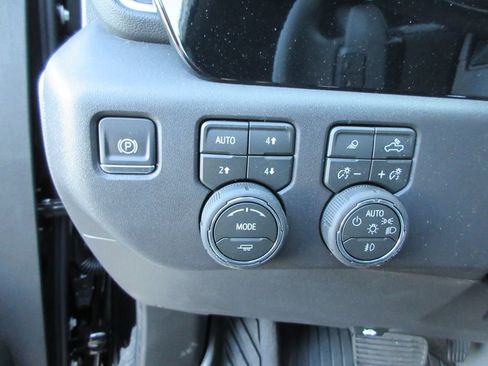 New 2026 Chevrolet Silverado 1500 LT Trail Boss w/ LT Trail Boss Premium Package AWD/4WD image 24