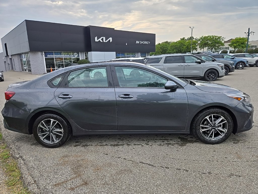 Used 2023 Kia Forte LXS FWD image 2