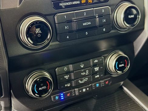 Used 2019 Ford F150 Raptor w/ Equipment Group 802A Luxury AWD/4WD image 16