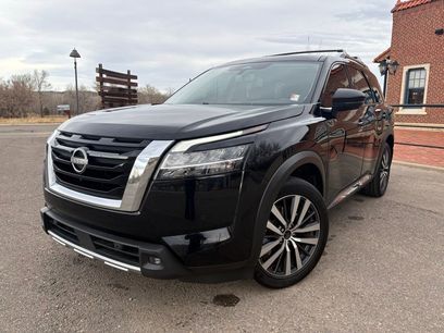 Used 2022 Nissan Pathfinder Platinum w/ Cargo Package