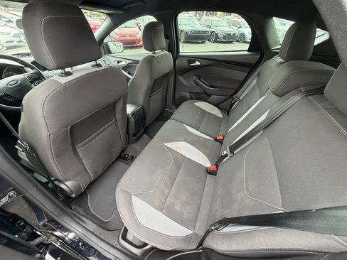 Used 2017 Ford Focus ST image 25