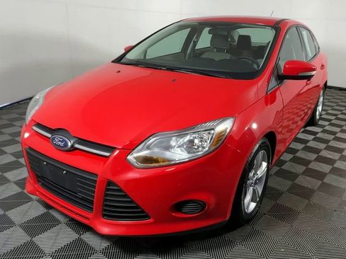 Used 2014 Ford Focus SE FWD image 5
