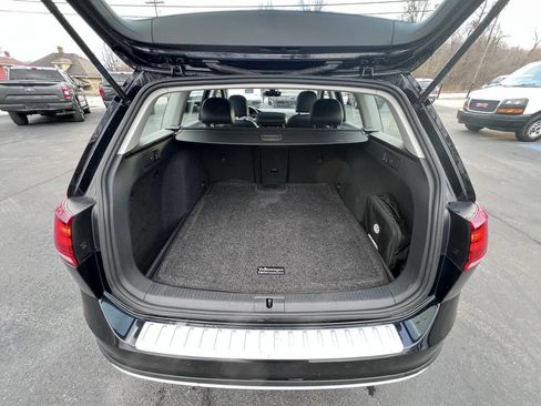 Used 2019 Volkswagen Golf Alltrack SEL image 20