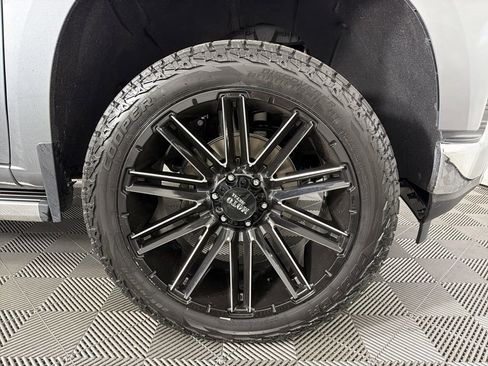 Used 2021 Chevrolet Silverado 1500 LTZ w/ LTZ Premium Package image 11