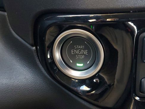 New 2025 GMC Sierra 1500 Elevation image 33