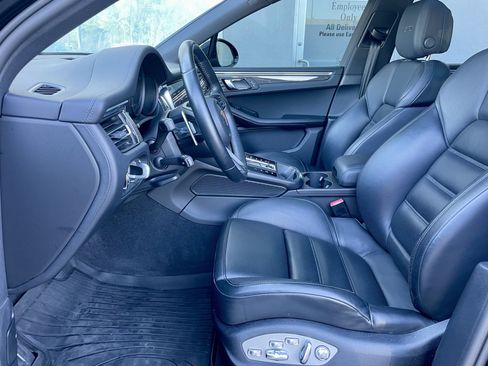 Used 2023 Porsche Macan GTS image 14
