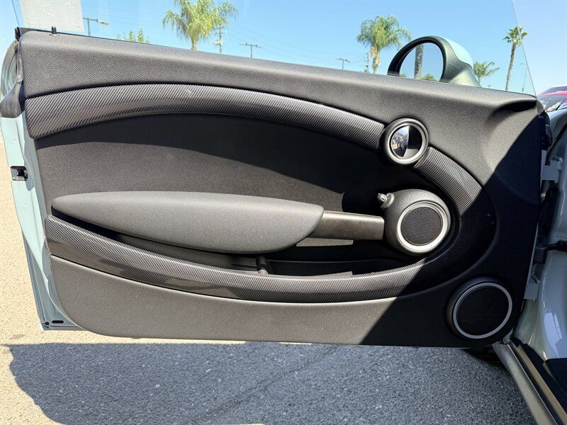 Used 2013 MINI Cooper S FWD image 23