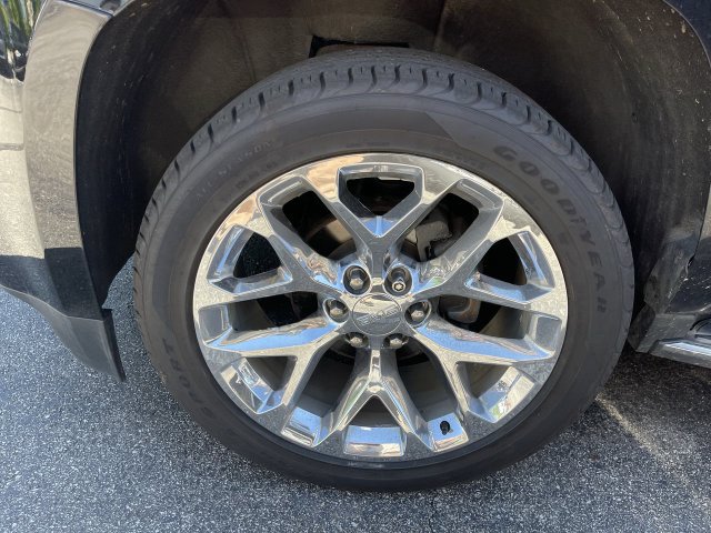 Used 2018 GMC Yukon Denali w/ Open Road Package AWD/4WD image 2