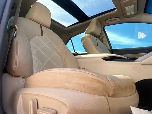 Used 2018 Toyota Camry XLE FWD image 27