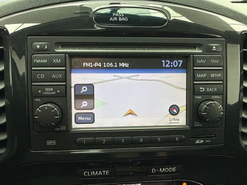 Used 2012 Nissan Juke SV image 25