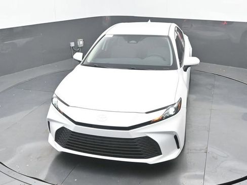 New 2026 Toyota Camry LE FWD image 27
