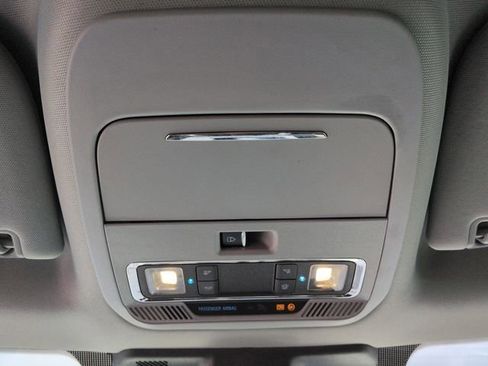 Used 2024 Ford F250 Lariat w/ Chrome Package image 33