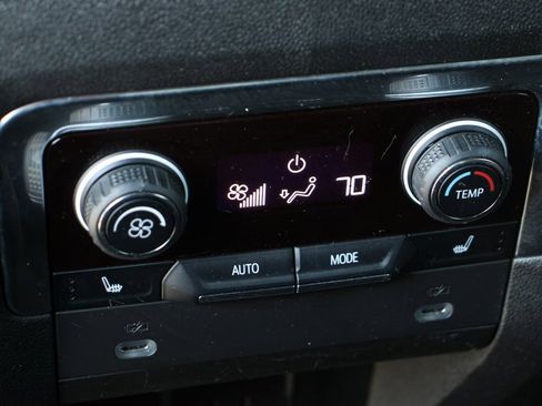 Used 2021 Chevrolet Suburban High Country w/ Premium Package image 42