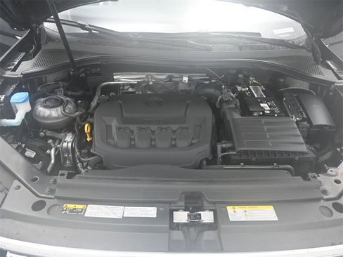 Used 2021 Volkswagen Tiguan SEL Premium R-Line image 13
