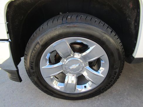 Used 2015 Chevrolet Silverado 1500 LTZ image 7